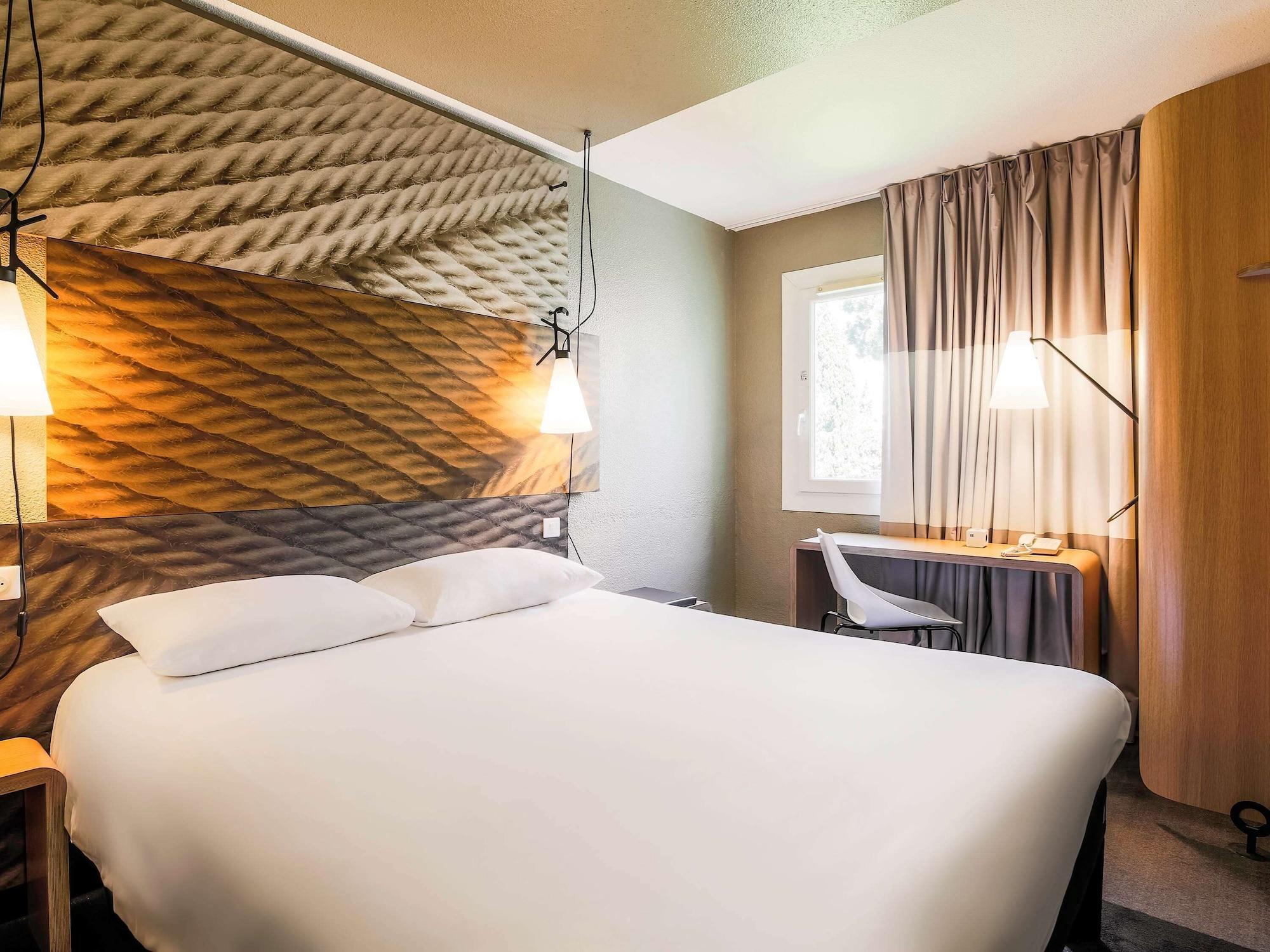 Ibis Carcassonne Est La Cite Hotell Eksteriør bilde