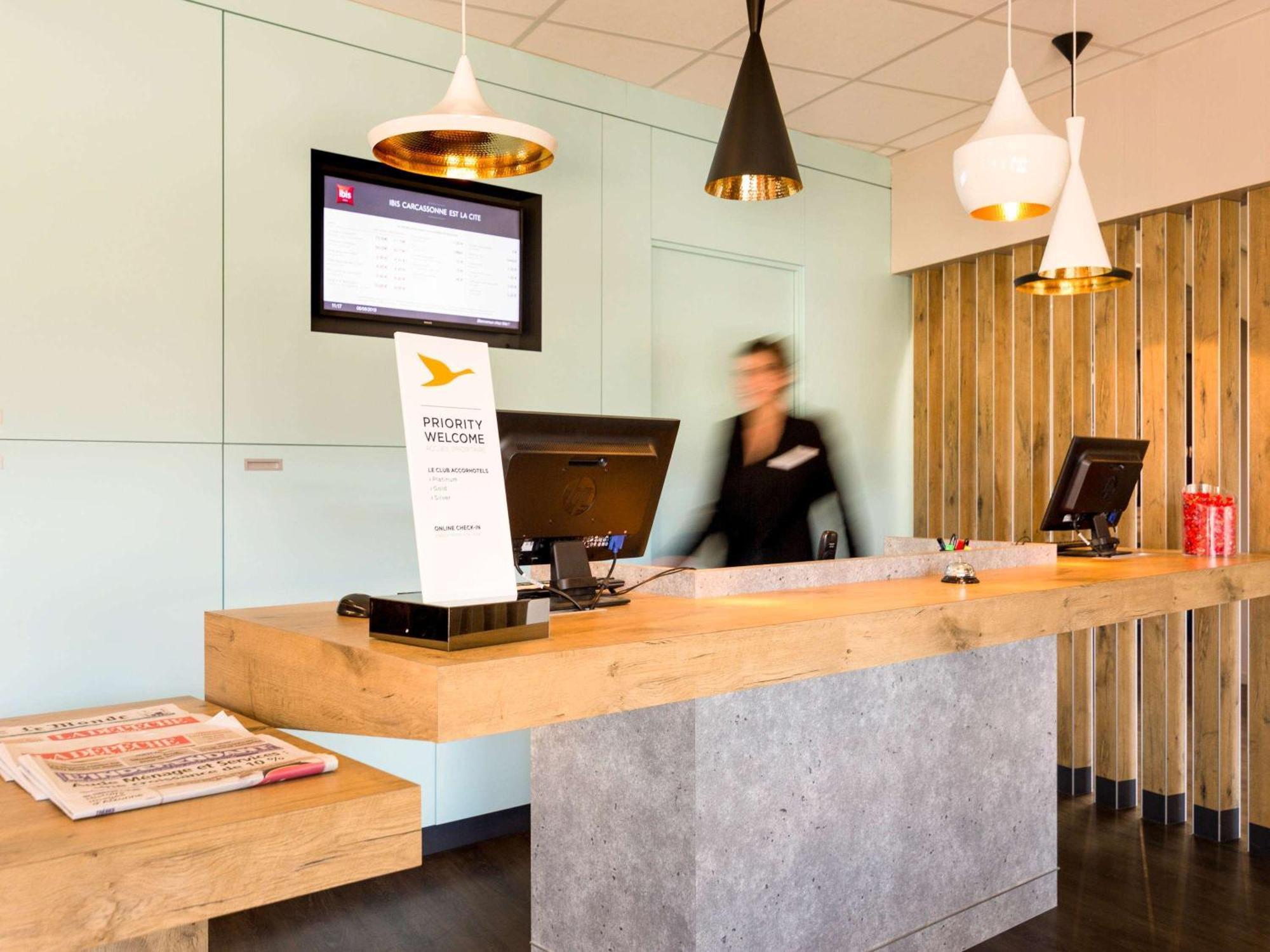 Ibis Carcassonne Est La Cite Hotell Eksteriør bilde